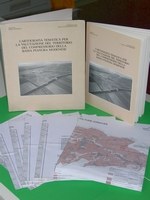 Volume di 77 pag. + Carta della destinazione del suolo + Carta dell'utilizzazione reale del suolo + Carta dei suoli + Carta della capacità d'uso dei suoli, anno 1984