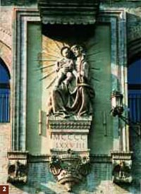 La Madonna di Piazza (cotto)
