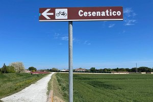 Mobilità sostenibile. Dalla terra al mare: inaugurata la Ciclovia del Pisciatello che collega Cesena a Cesenatico (Fc)