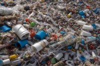Meno rifiuti, riutilizzo e più riciclo dei materiali: l’Emilia-Romagna accelera sull’economia circolare e lancia un bando da 10 milioni di euro