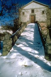 Chiesa di Stagno - autore A.Mauri