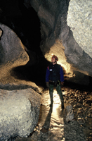 foto: grotta -  autore F. Liverani (Archivio Servizio Parchi)