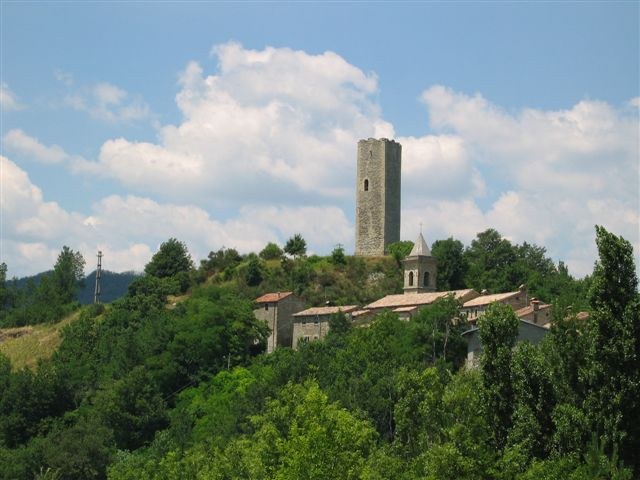 foto: Borgo di Bascio (Fonte Archivio Parco Sasso Simone e Simoncello)