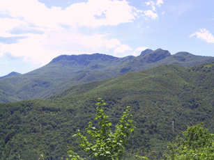 La catena del Monte Penna. Foto Antonio Mortali, Consorzio Comunalie Parmensi